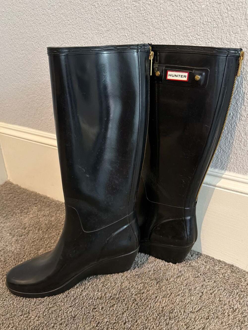 Hunter Original Refined Tall Gloss Rubber Wedge Rain Boots Black - Picture 3 of 8